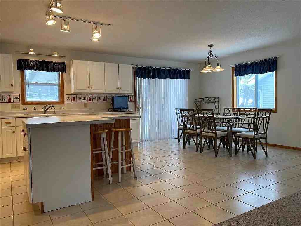 3612 Briarcrest Dr - Photo 3 of 13