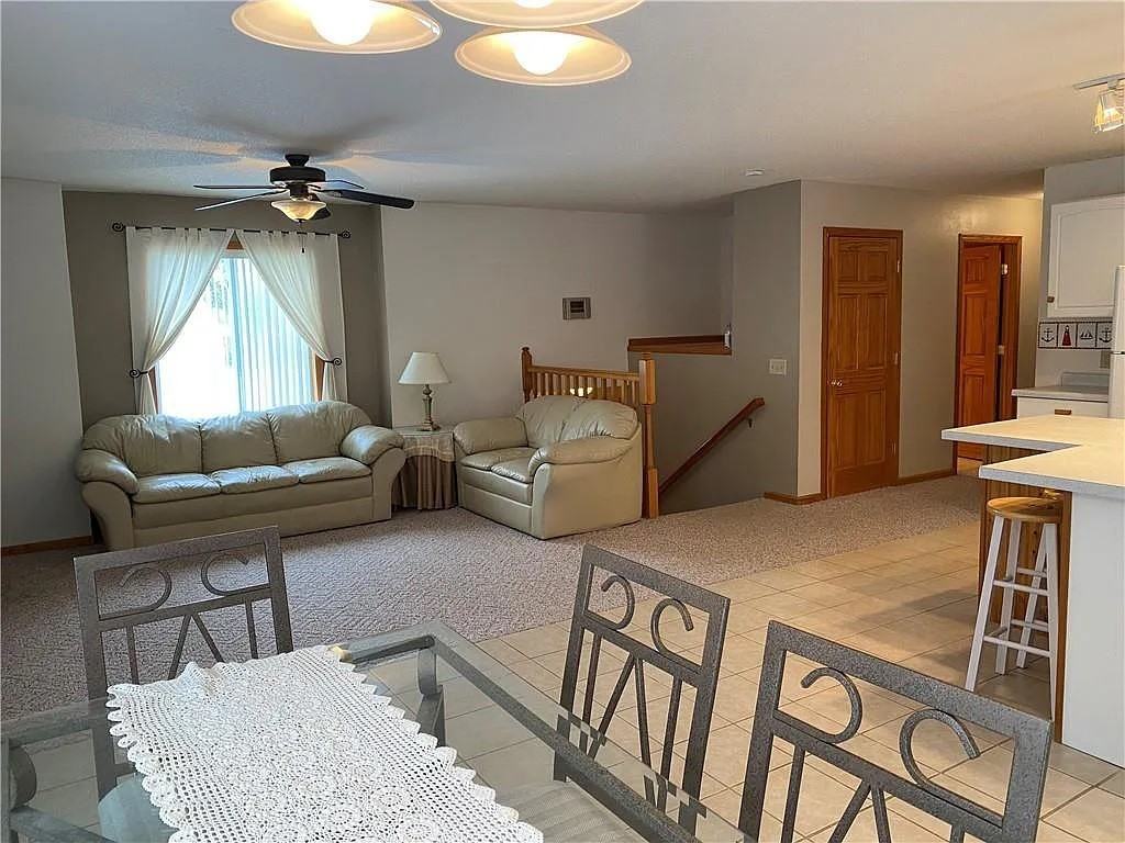 3612 Briarcrest Dr - Photo 4 of 13