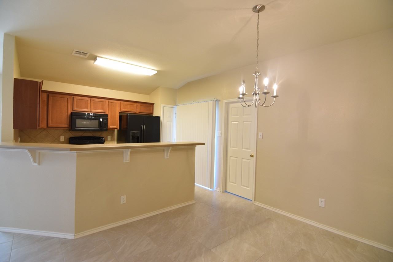 5106 Allegany Dr - Photo 5 of 19