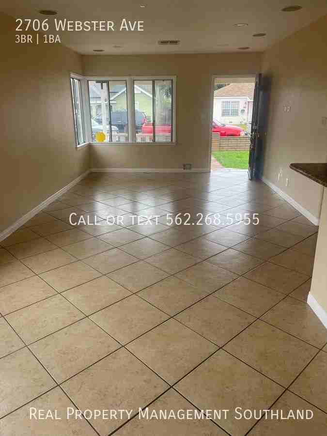 2706 Webster Ave - Photo 3 of 10