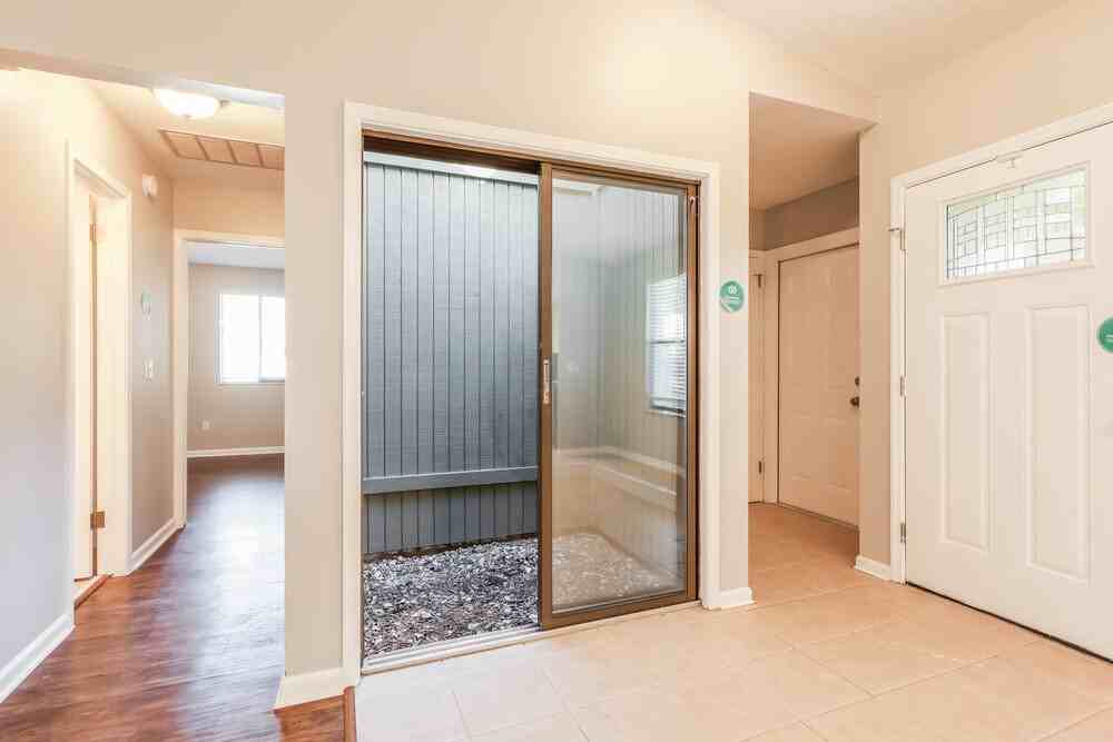 3703 Indian Princess Rd N - Photo 3 of 15