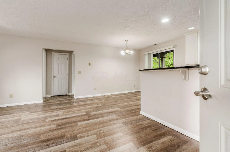 5340 Darlington Rd - Photo 3 of 19