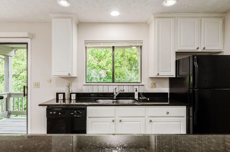 5340 Darlington Rd - Photo 7 of 19