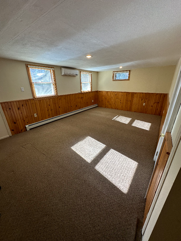 7 Roslyn Rd - Photo 3 of 14