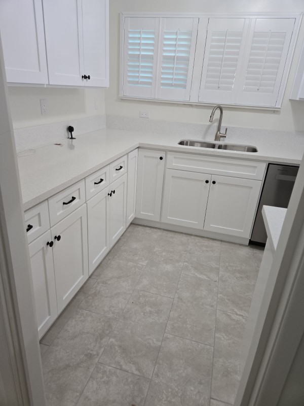 5226 Scott St - Photo 3 of 11