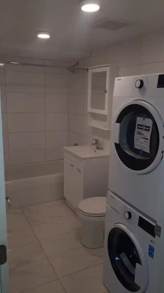 Rue Saint-Zotique East & 44e Avenue #A - Photo 5 of 7