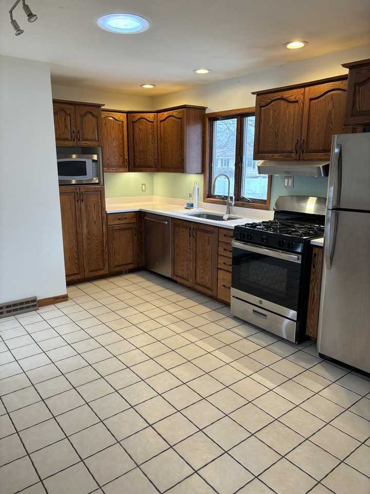 8 Sebring Ave #NA - Photo 2 of 10