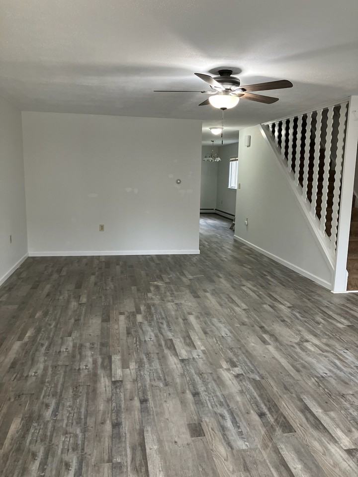 10 State St #10 - Photo 3 of 15