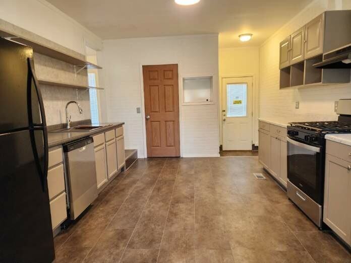 43 W Crownview #NA - Photo 3 of 12