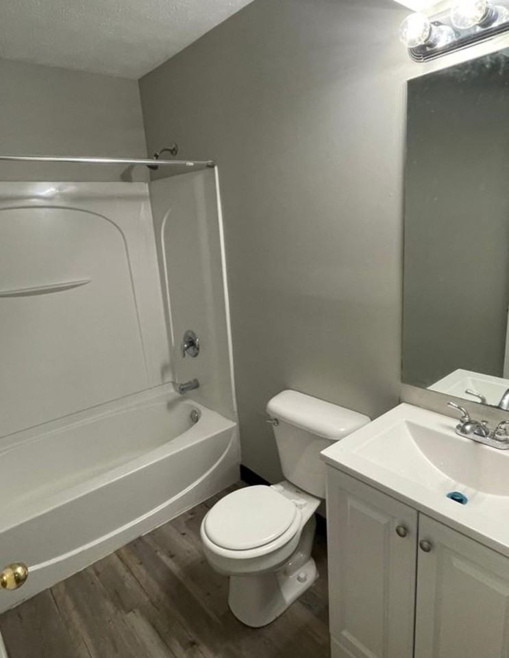 3703 Falcon Crest Dr #101 - Photo 2 of 3