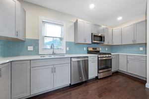 featured image of 62 Bradbury Ave #2