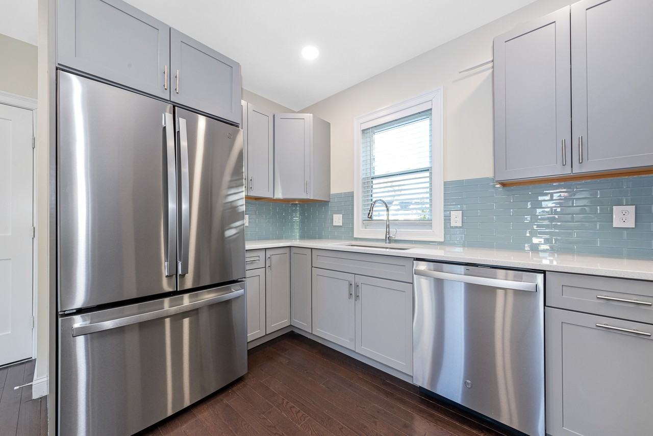 62 Bradbury Ave #2 - Photo 7 of 40