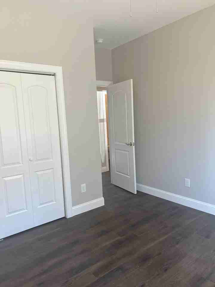 1606 Jasper Pl Ne #1 - Photo 2 of 21