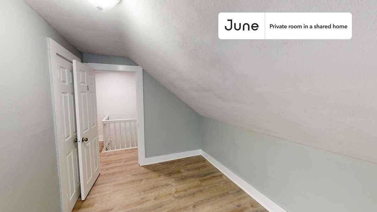 11 Islington St #G - Photo 6 of 17