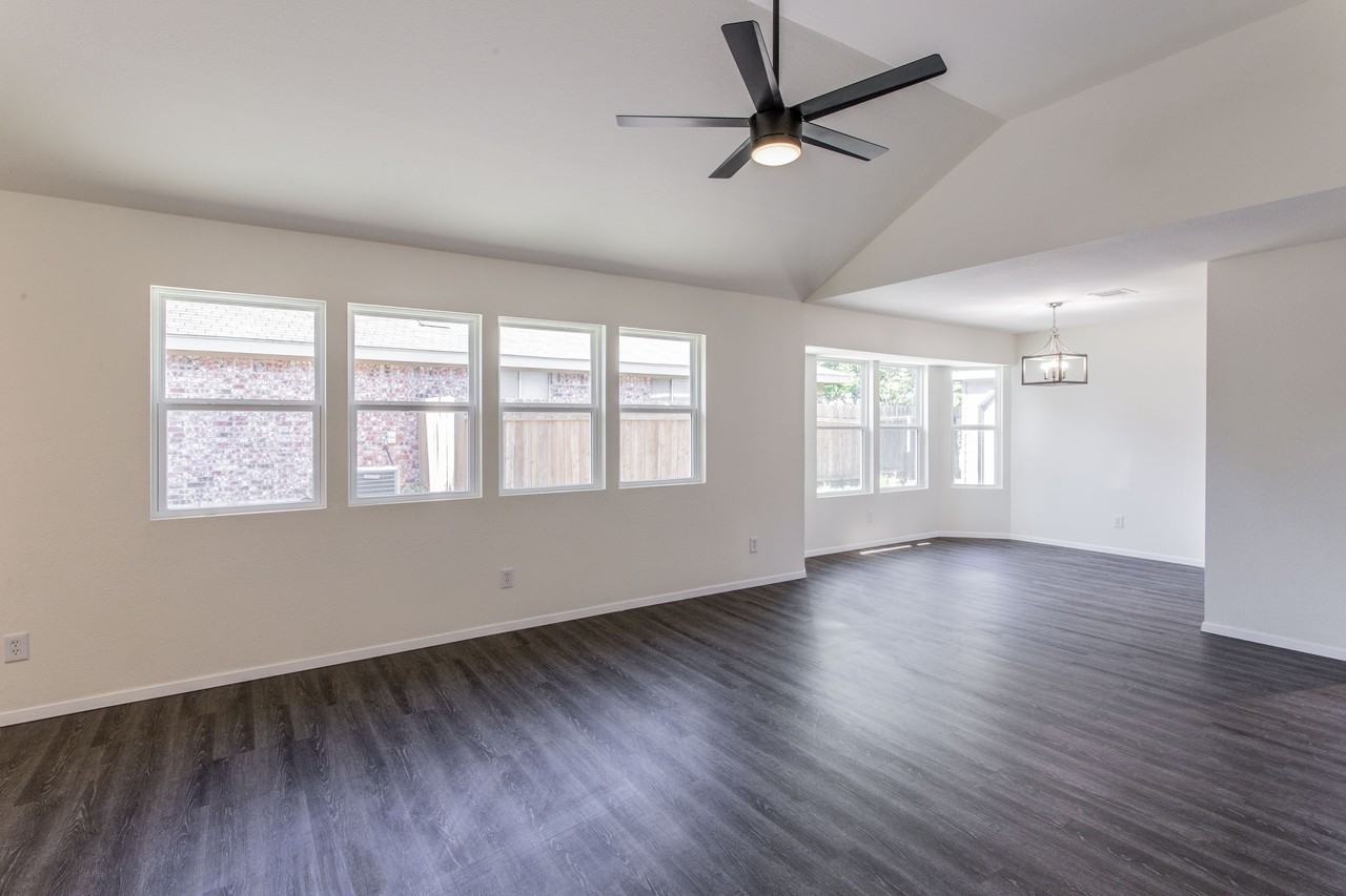 17009 Ardisia Dr - Photo 3 of 15