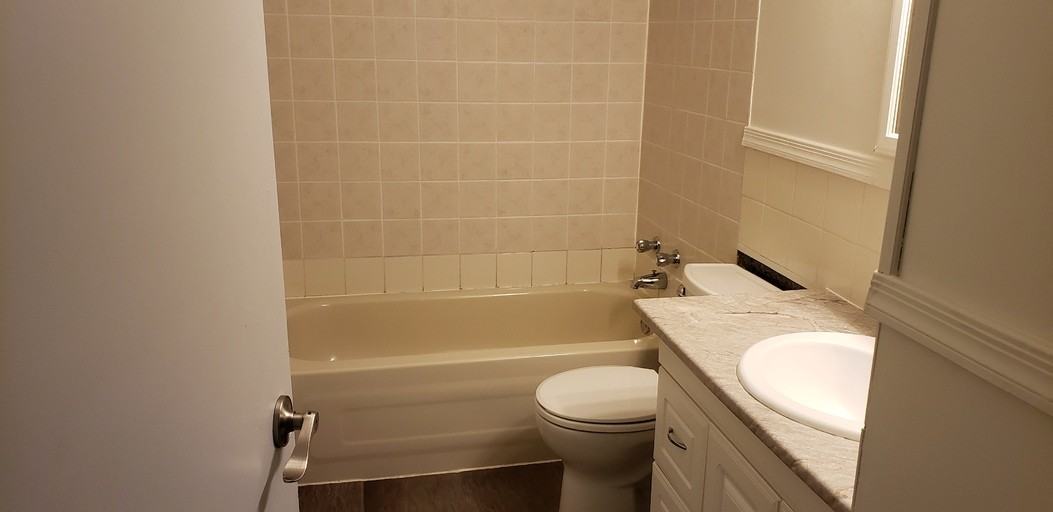 5103 50 St #4 - Photo 3 of 5