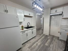 featured image of 3215 N Bartlett Ave