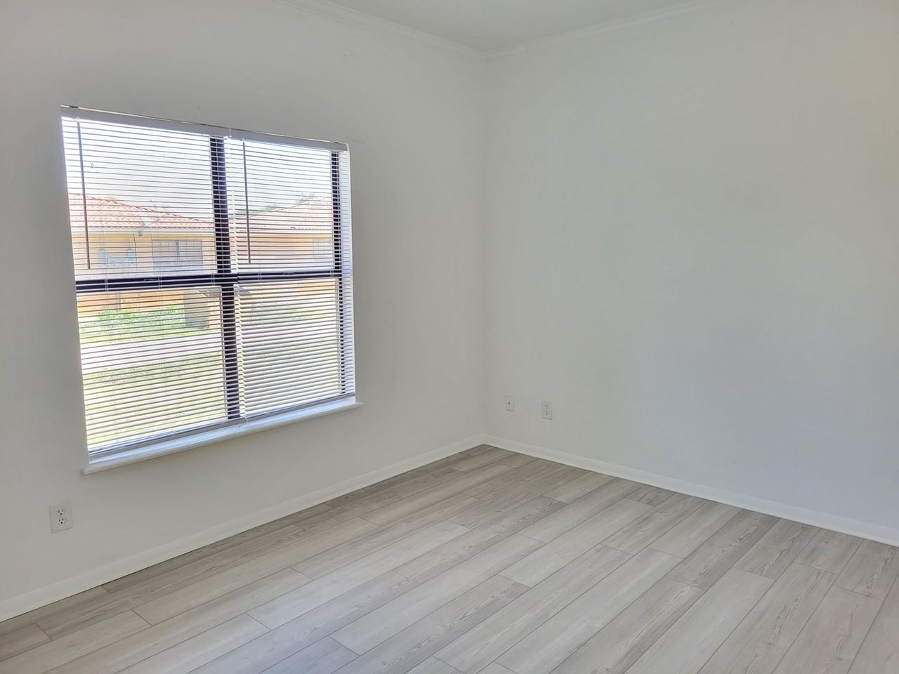 2530 E 7th St #B - Photo 7 of 12