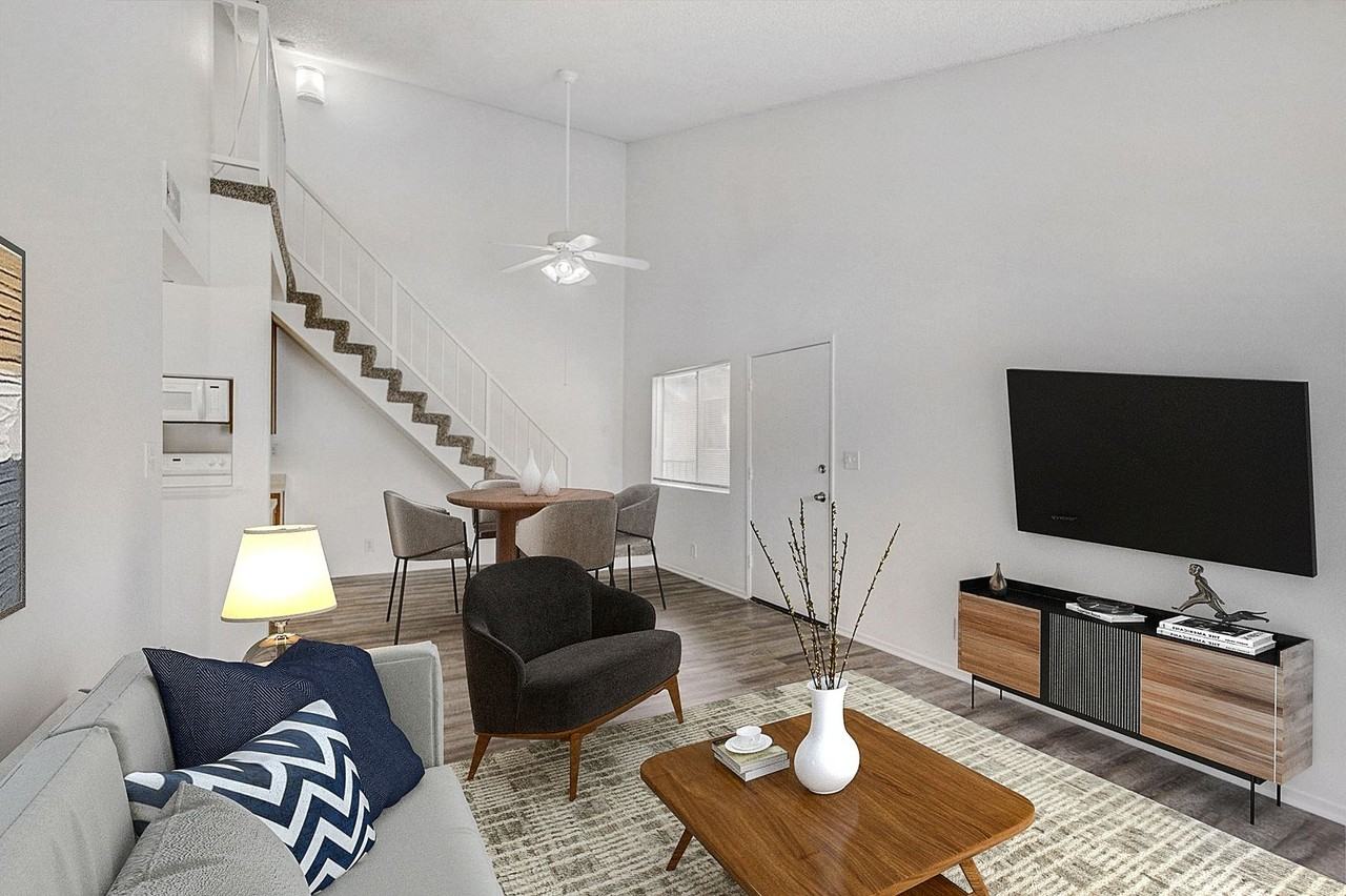 Las Flores Apartments - Photo 6 of 12