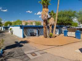 featured image of 1811 East Blacklidge Drive