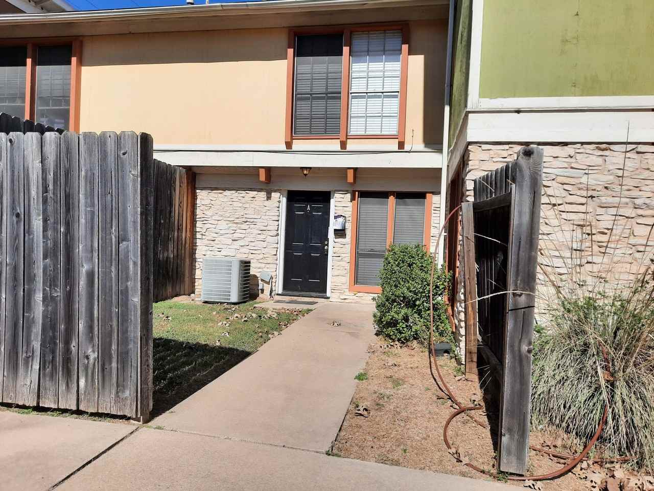 7206 Creekside Drive - Photo 2 of 31