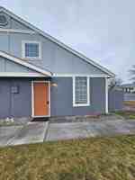 featured image of 924 W 4th Ave