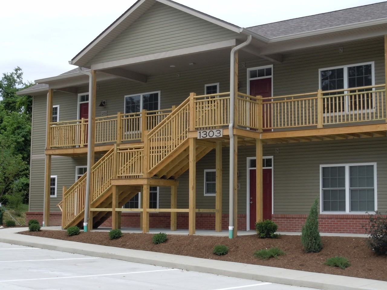 Garden's Court II - Photo 2 of 6