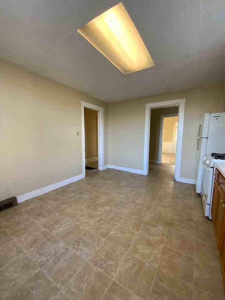 53 W. DONEGAL STREET - Photo 3 of 7