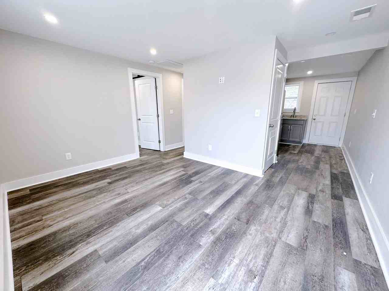 419 419 Price Ave - 419 Price Ave #B - Photo 4 of 17