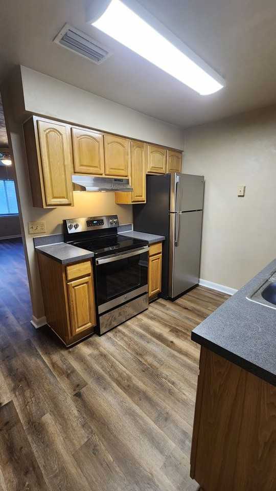 Casablanca East WFHI - Photo 2 of 17