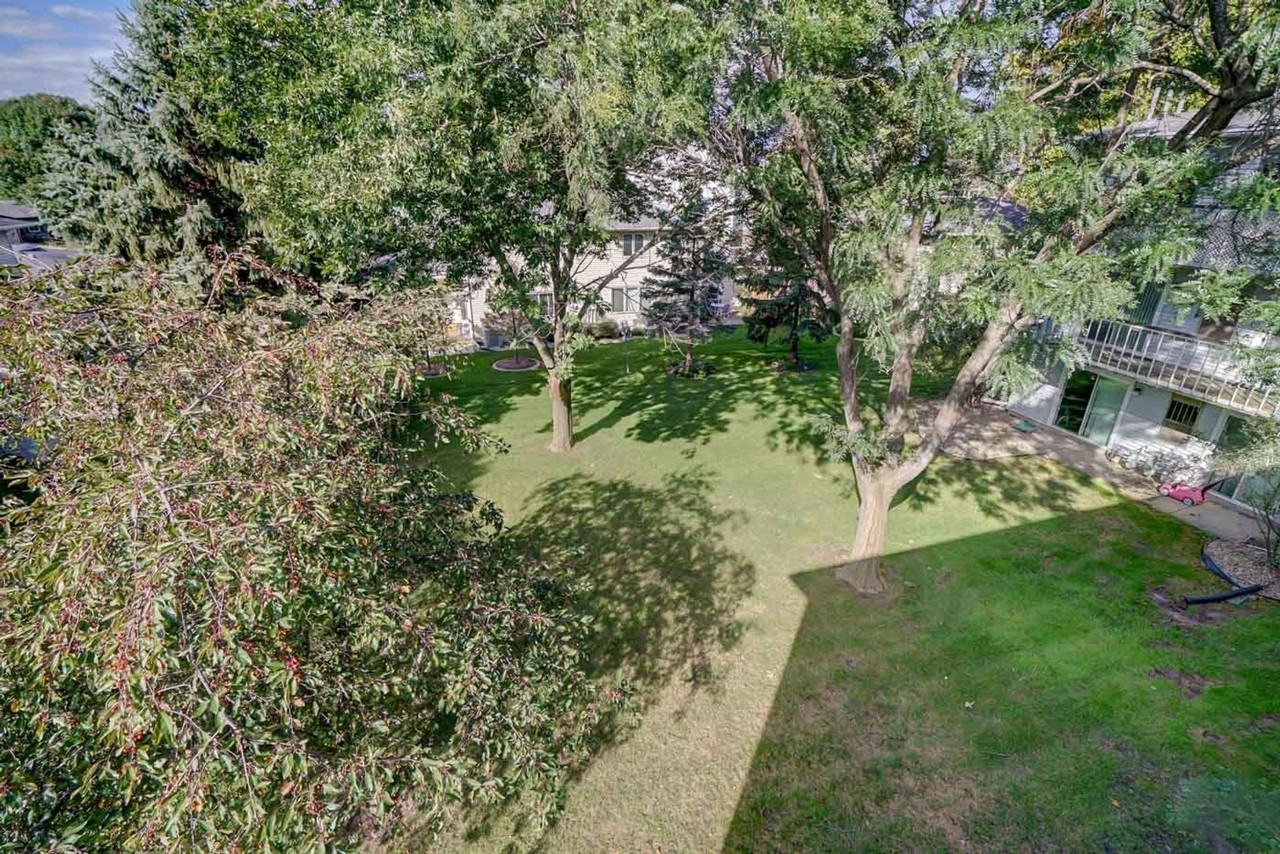 BRail - Photo 3 of 4