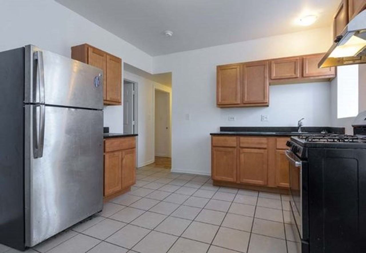 7546-7556 S Coles - Photo 3 of 8