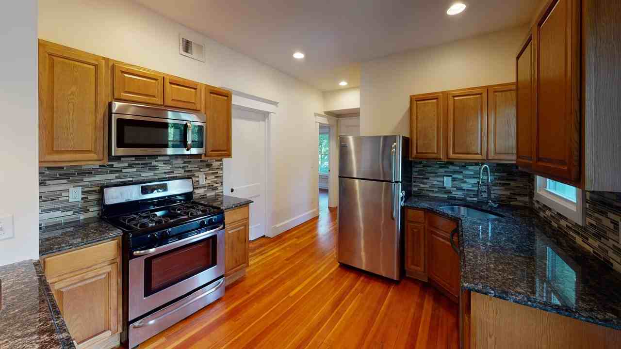 252 Goffe Ter - Photo 2 of 11