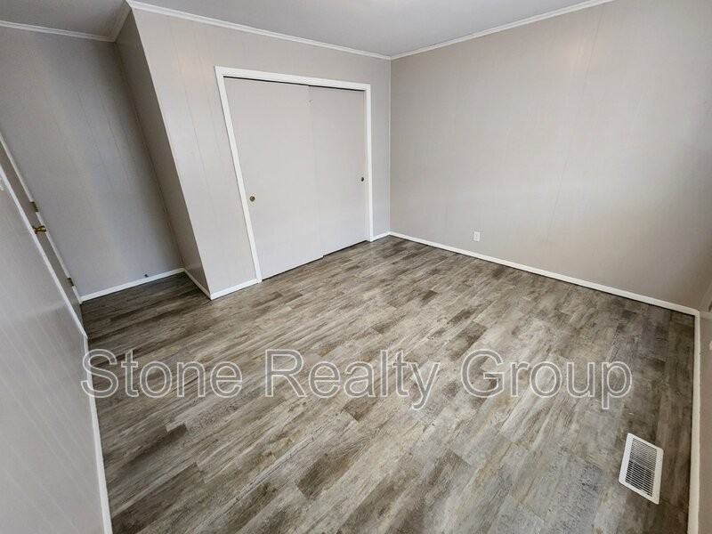 676 Delaware Ave #24 - Photo 4 of 8