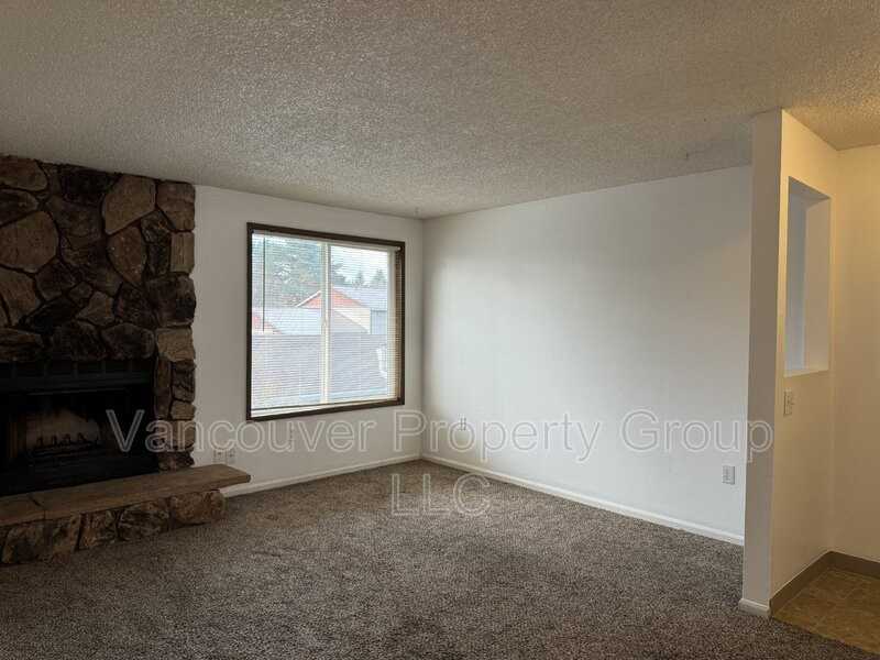 5415 Ne 34th St - Photo 3 of 13