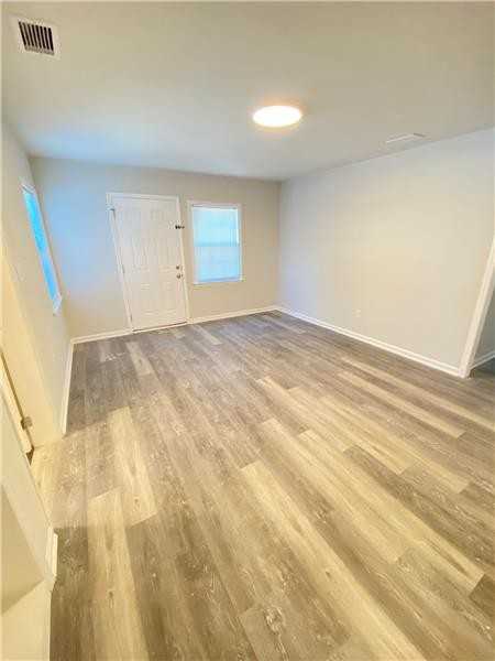1705 E 35th St - Photo 2 of 18