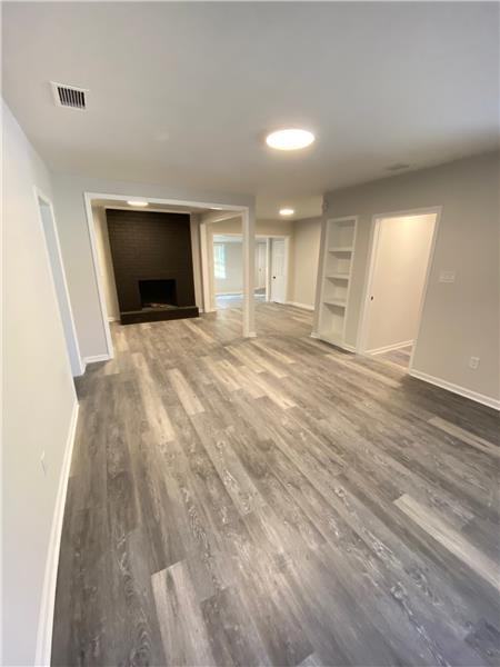 1705 E 35th St - Photo 3 of 18
