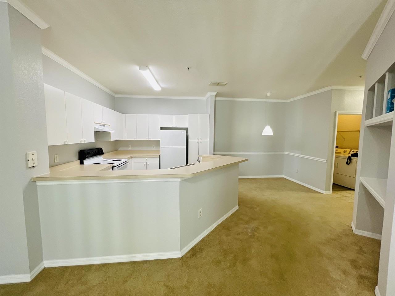 Mosaic At Millenia - 625 - Photo 3 of 32