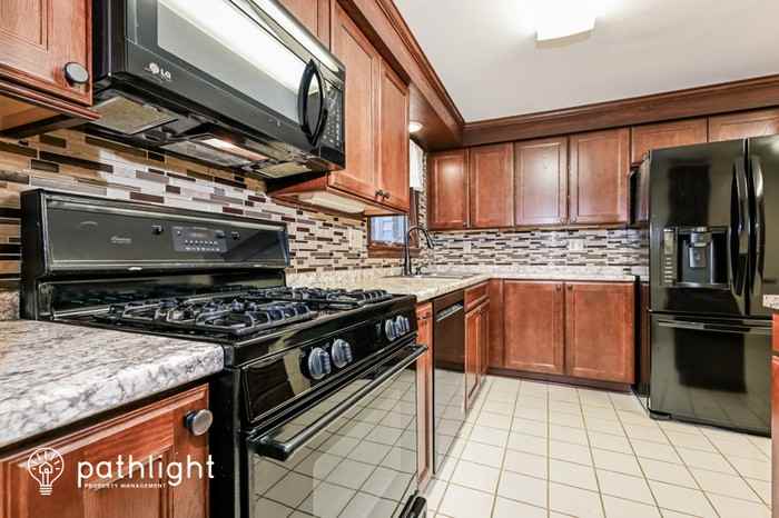 1082 Cork Dr - Photo 2 of 20