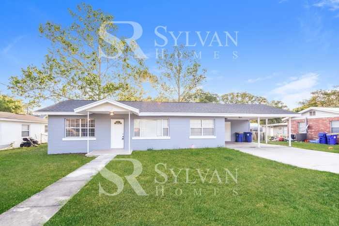 929 N 10th St - Photo 2 of 16