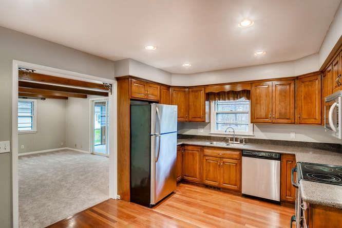 6416 Wilryan Ave - Photo 3 of 18