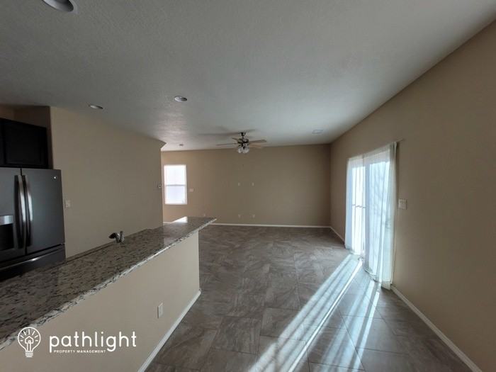 1600 Band Saw Dr Nw - Photo 3 of 12