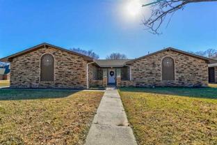 905 Ne Dove Ln #1 - Photo 1 of 1