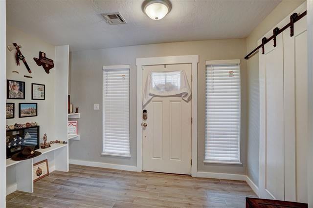 905 Ne Dove Ln #1 - Photo 2 of 46