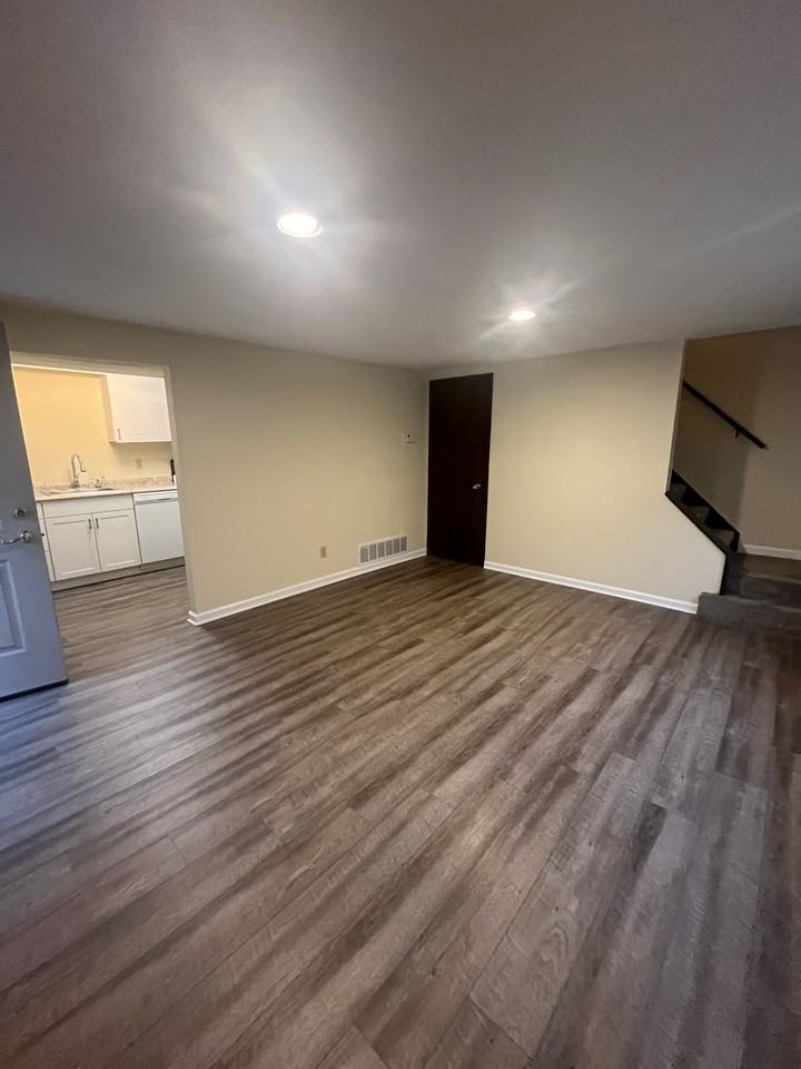 238 Hastings St #238 - Photo 2 of 12