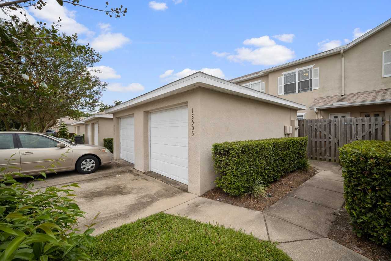 18505 Pebble Lake Ct - Photo 6 of 43