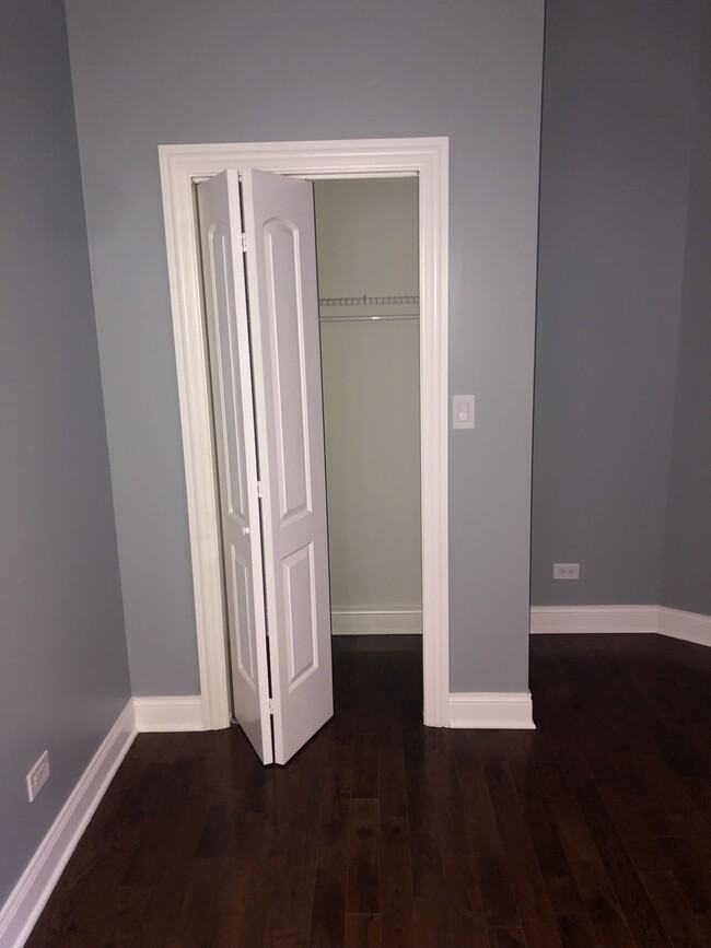 3852 W Monroe St #NA - Photo 2 of 9