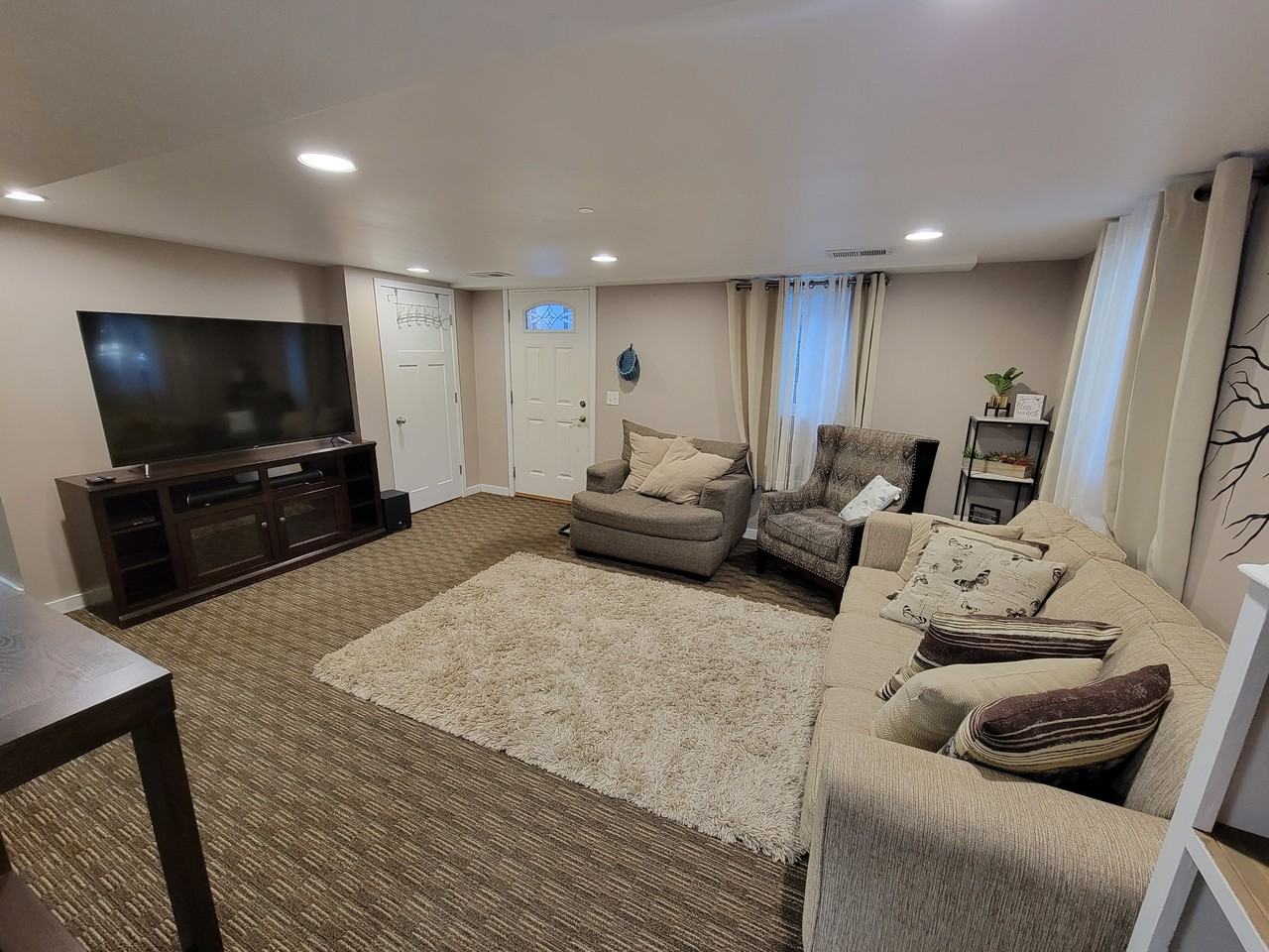 202 S Elmwood Ave #NA - Photo 3 of 9