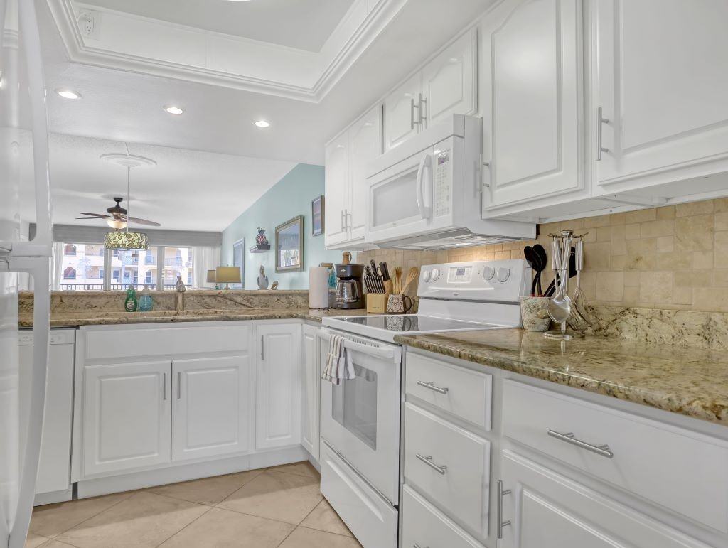 8494 Ridgewood Ave #4304 - Photo 6 of 22