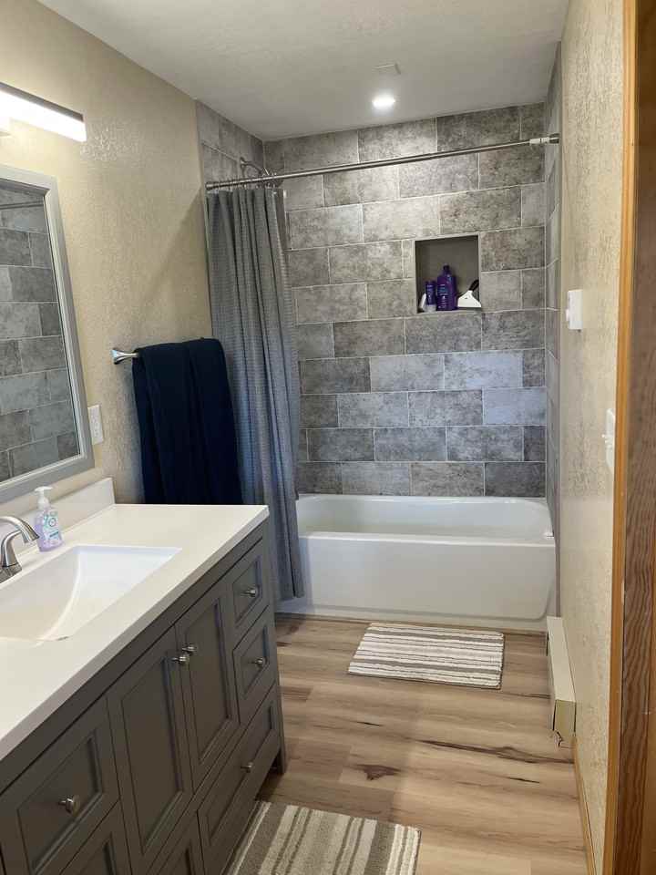 3633 Silver Creek Cir #1 - Photo 3 of 8